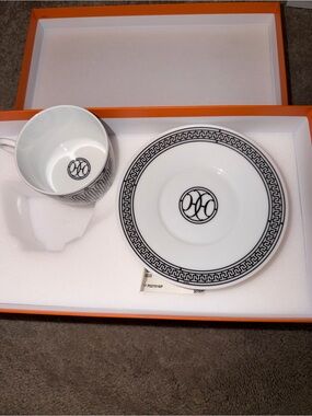 Hermes H Deco tea cup and saucer